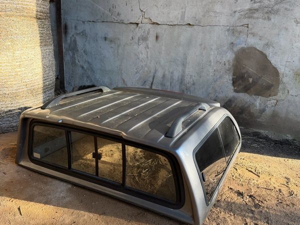 Nissan Navara canopy np300 - Main image