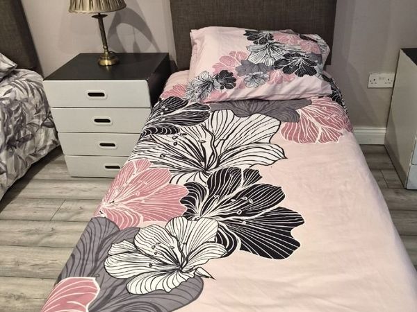 Single beds - Main image