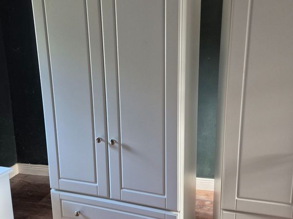 Bedroom furniture - Main image