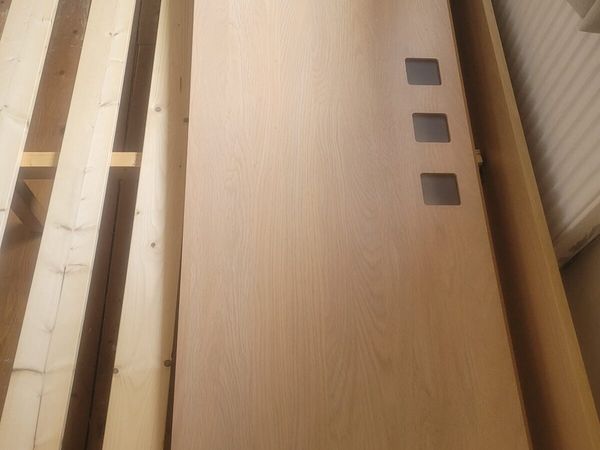 King size bed - Main image