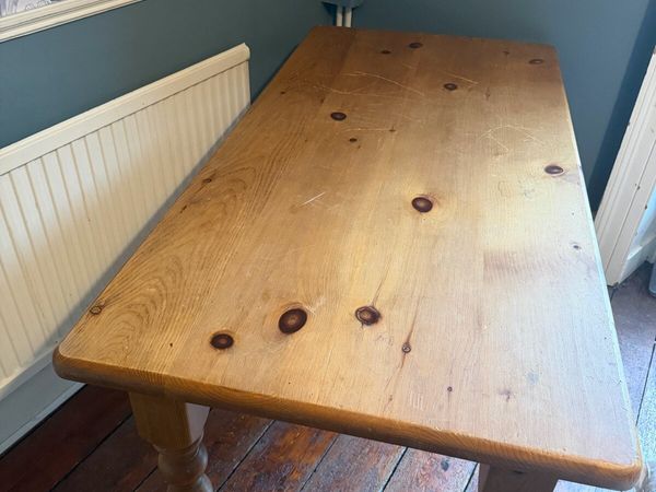 Pine Table - Main image