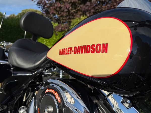 HARLEY DAVIDSON ROAD KING 2009 - Main image