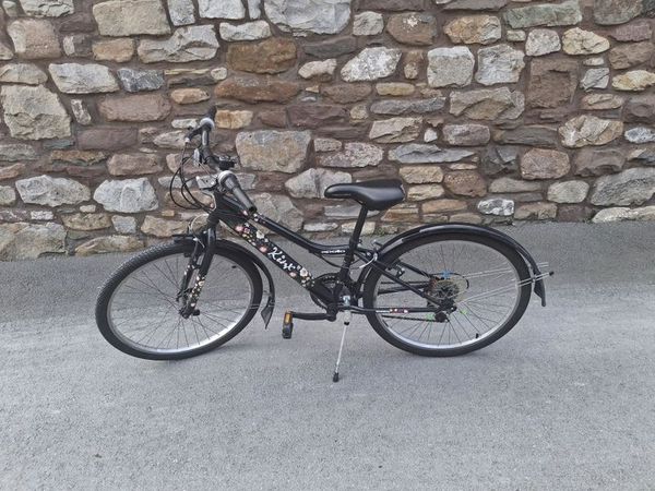 26-inch Black girls' bike - Main image