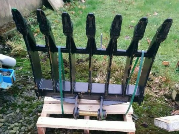 NEW 6 TON DIGGER RAKE 45mm pins - Main image