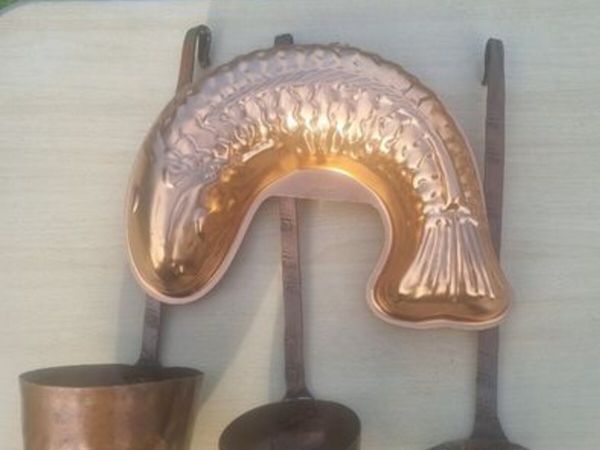 Vintage-style copper cookware and kitchen accessor - Main image