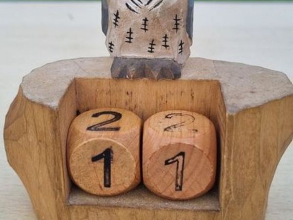 Wooden perpetual calendar (block style) - Main image