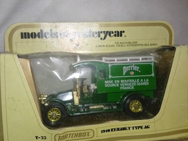 VINTAGE MATCHBOX MODEL RENAULT AG DIECAST - Main image