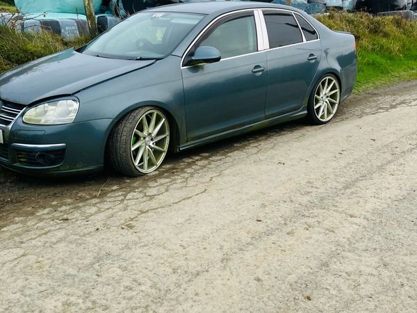 Chrysler Grand Cherokee - Main image