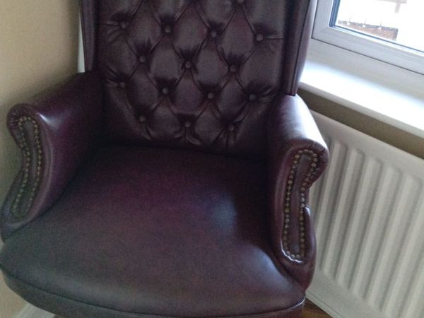 Button back chair - Main image