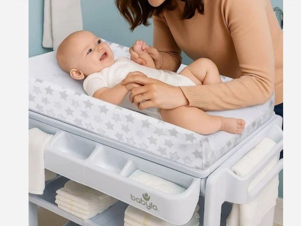 Babylo Changing Table With Bath free delivery - Main image