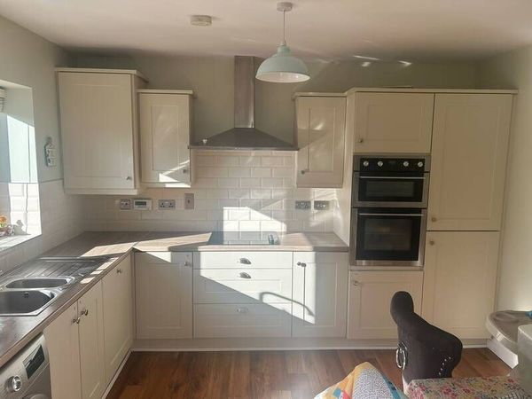 Cream Kitchen and Appliances - Main image