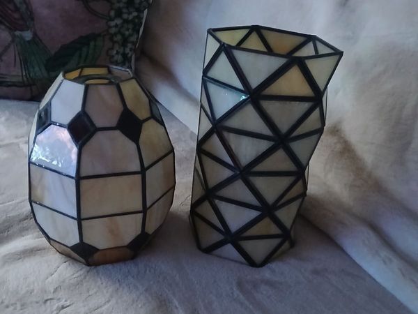 Tiffany style stain glass lampshades - Main image