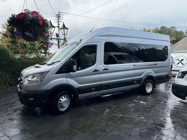 Mini bus - Main image