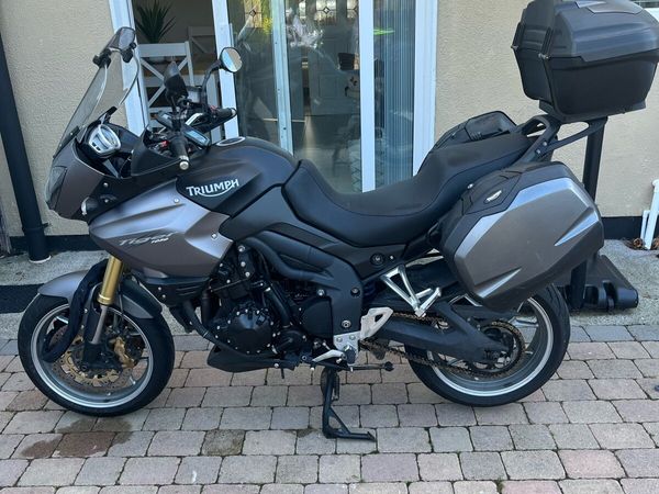 Triumph Tiger 1050cc 2010 - Main image