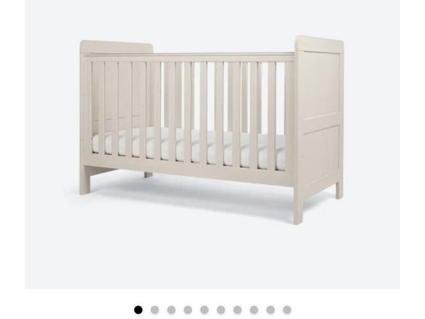 Mamas and papas atlas cot bed - Main image