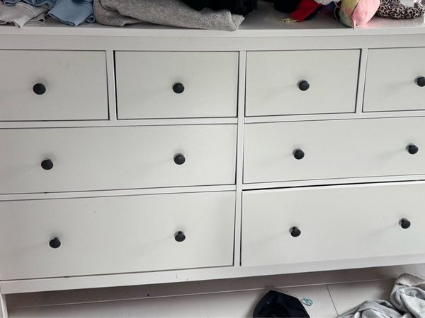 IKEA furniture ideal for a rental house - Main image