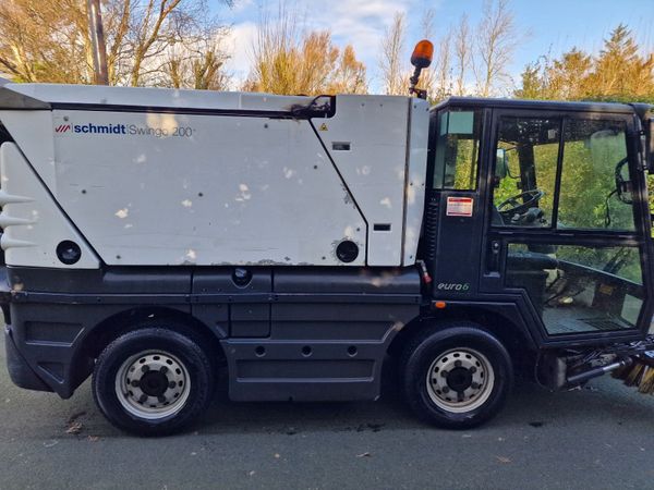 2019 Schmidt Swingo Roadsweeper Road Sweeper - Main image