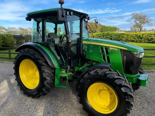 John Deere 5100M - Main image