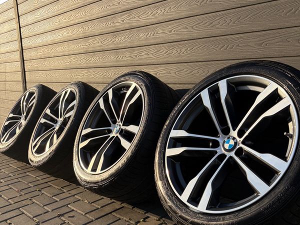20” GENUINE BMW X5 F15 M-SPORT ALLOY WHEELS &TYRES - Main image