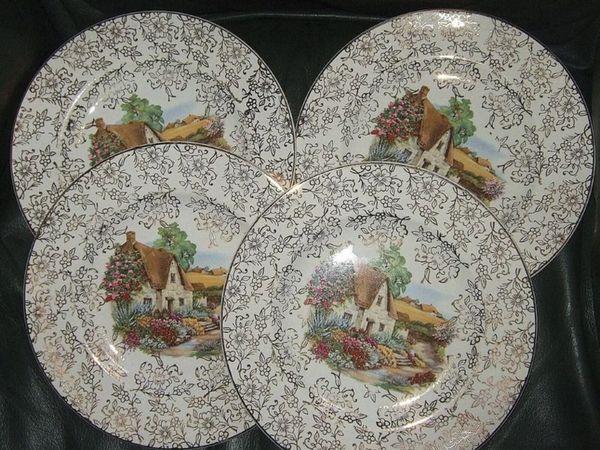 4 Vintage H&K Tunstall "Homestead"Side Plates - Main image