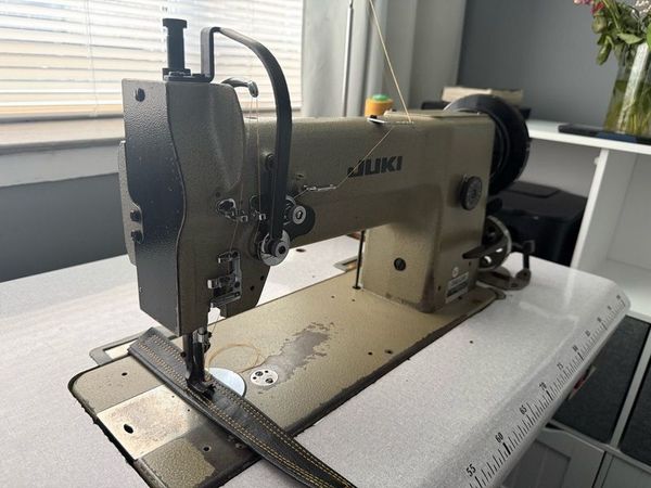 Juki Dnu-241 Heavy-duty Industrial Walking Foot Sewing Machine - Main image