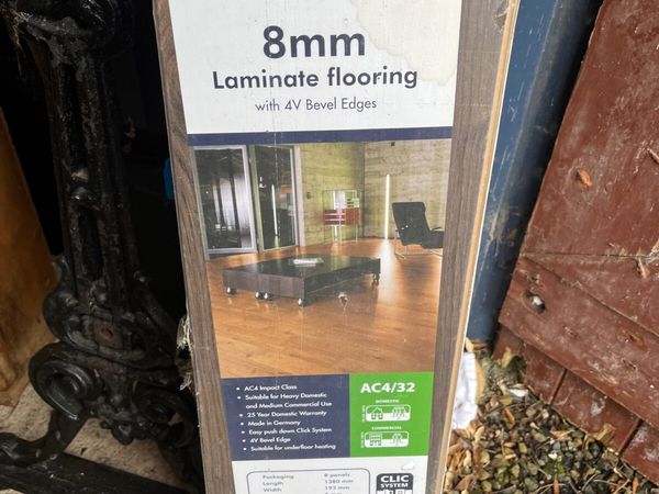 Laminate Flooring - Main image