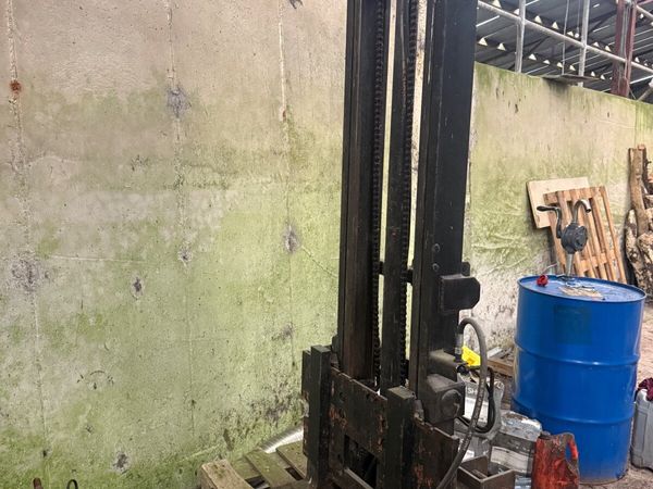 Tractor forklift mast - Main image