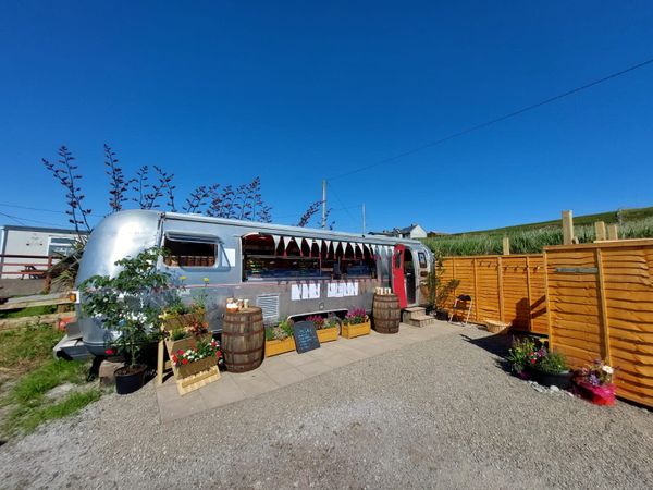 Airstream commercial Kitchen - Main image