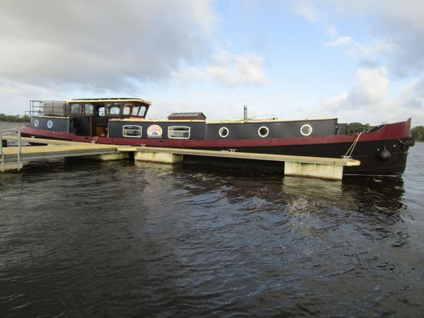 68ft Live, work, holiday! Barge by Riversdale. - Main image