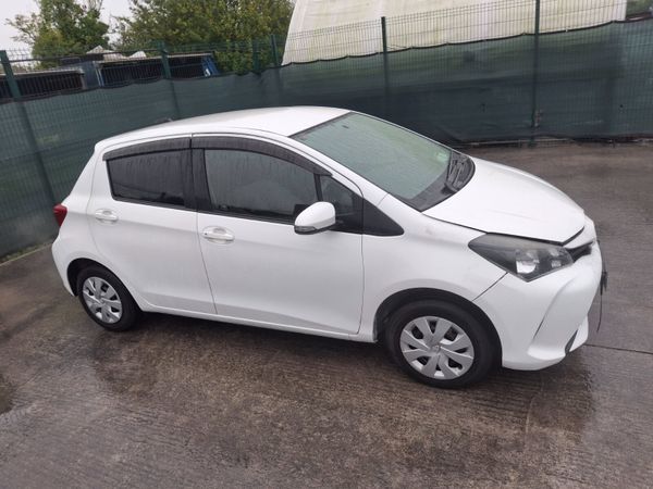 142 Toyota Vitz  1.0 Petrol  Automatic - Main image