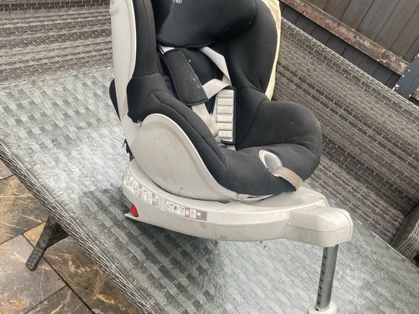 Britax Romer 360 degree car seat - Main image