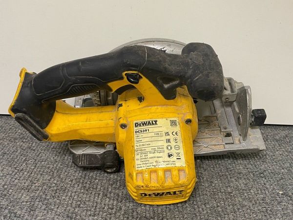 DeWalt XR 165Mm Circular Saw DCS391 Baretool - Main image