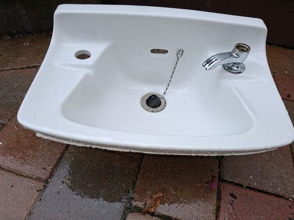 Small wall mounted sink basin - Main image