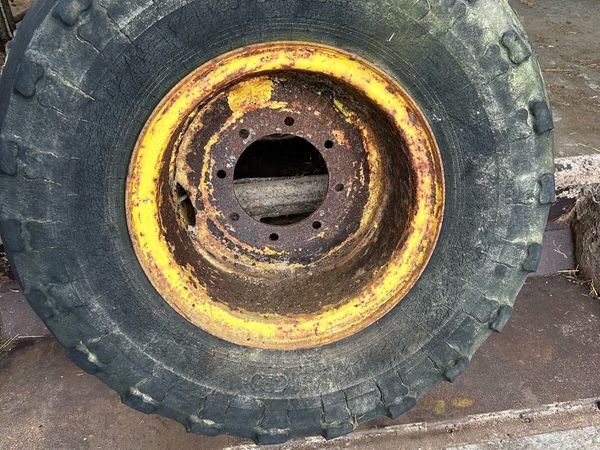 Russian wheel and tyre - Main image