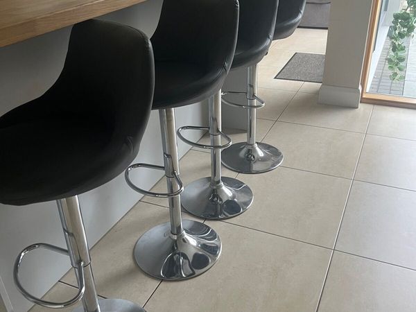 Bar stools - Main image