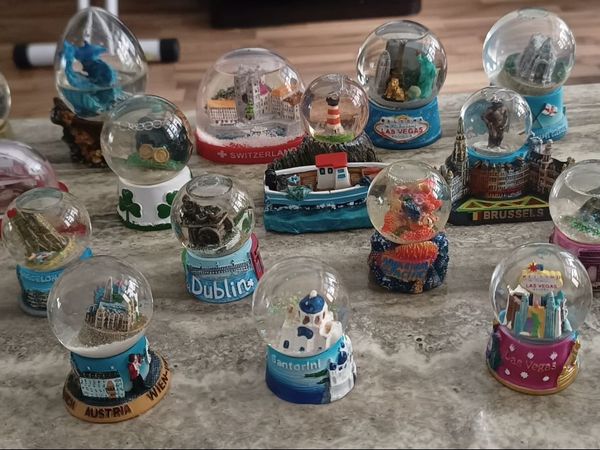 Snow Globes from Different Countries - Main image