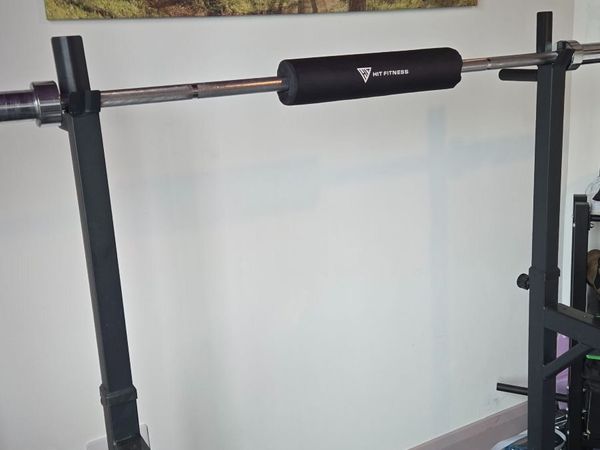 Adjustable squat rack + 15kg barbell - Main image