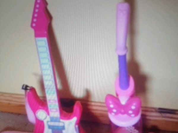 Toys - Main image