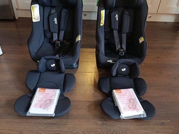 Two Joie Steadi R129 car seats - black - Main image