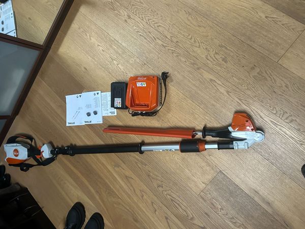 Stihl long reach cordless hedge trimmer - Main image