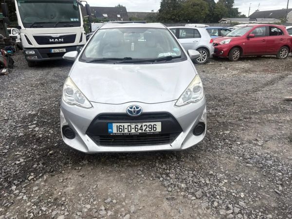 2016 Toyota Aqua 1.5 Hybrid drive away - Main image