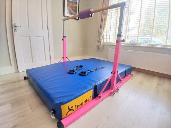 Gymnastics Bar and Mat - Main image