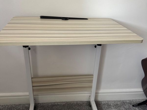 Table with wheels - Main image