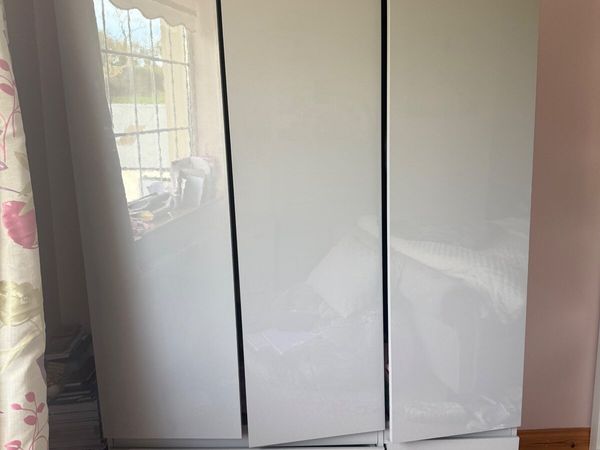 Wardrobe - Main image