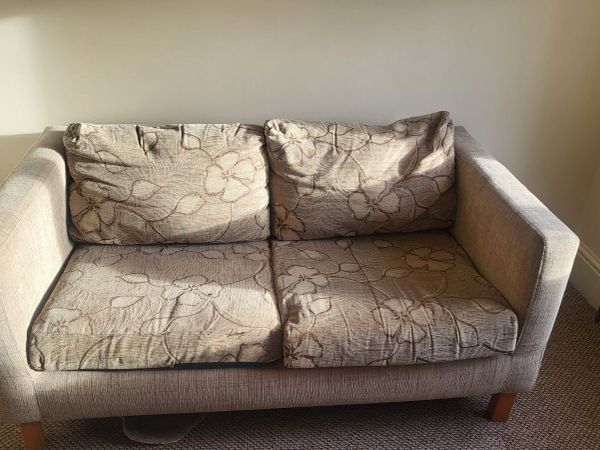 Settee - Main image