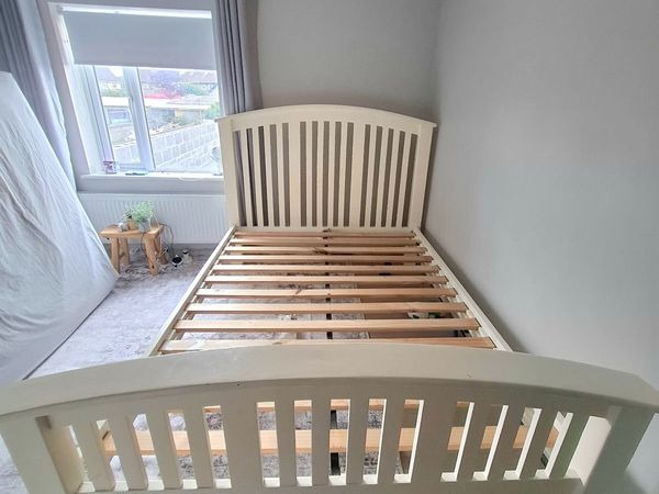 Double bed solid wood 4ft 6" - Main image