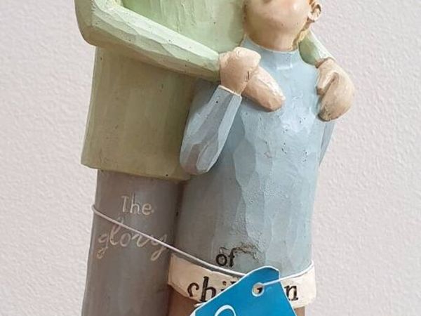 "Father & Child" Figurine - Main image