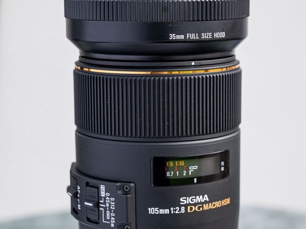 Sigma 105mm lense 1:2.8 DG MACRO HSM. - Main image