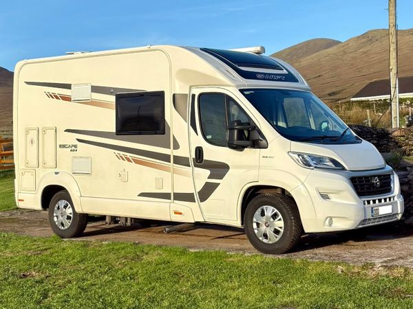 2020 SWIFT ESCAPE 604 MOTORHOME | 28,000 KM | - Main image