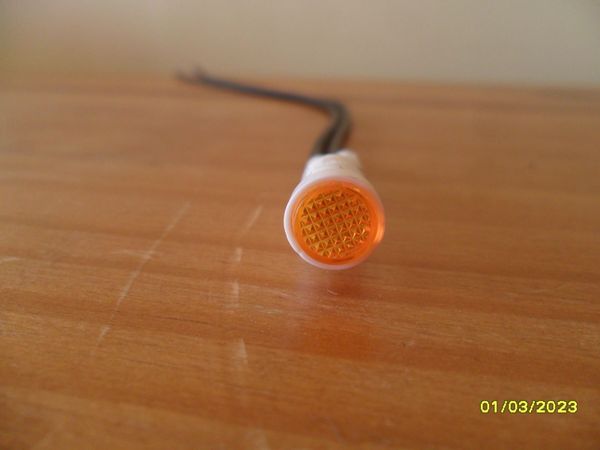 pilot yellow light 230v - Main image